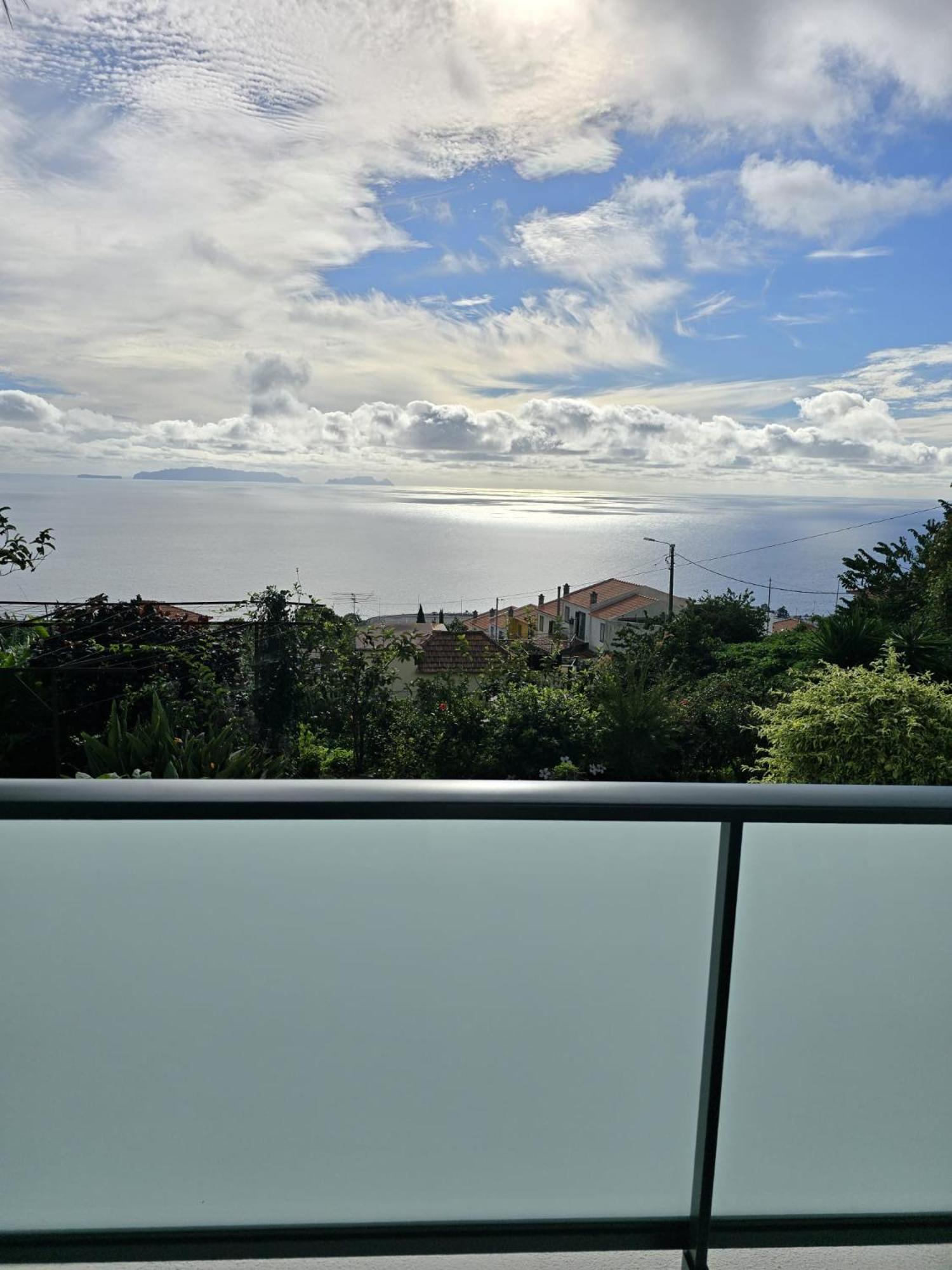 Al Moniz Hotel Agua de Pena Bagian luar foto