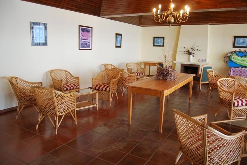 Al Moniz Hotel Agua de Pena Bagian luar foto